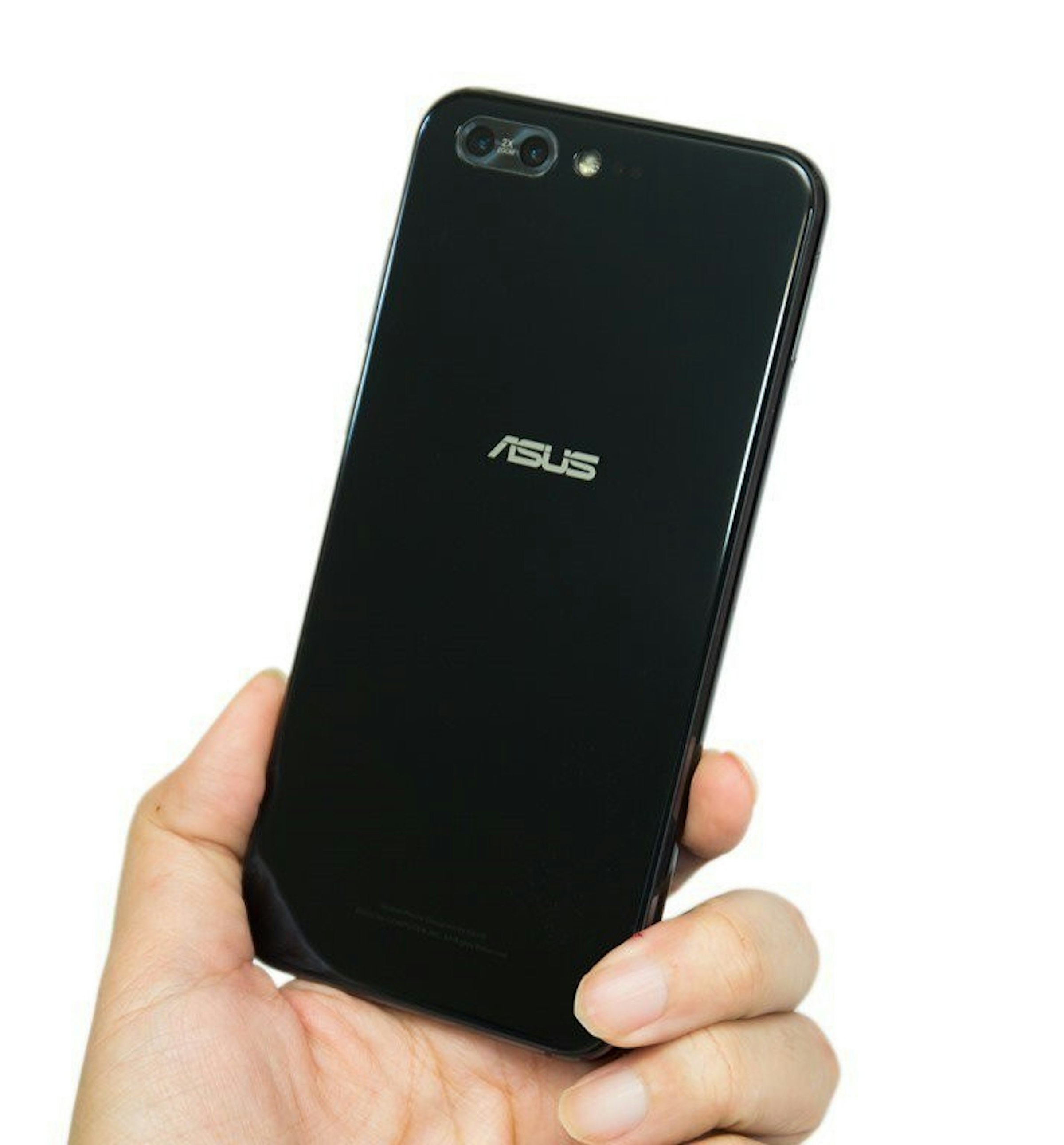 是ZenFone 4 Pro 性能與電力實測，破紀錄！最快也省電！這篇文章的首圖