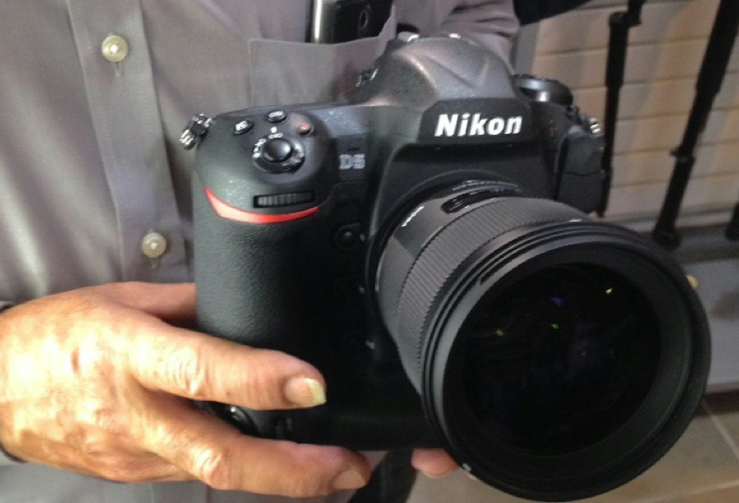 是另類行銷法？ Nikon D5於零售通路提前曝光這篇文章的首圖