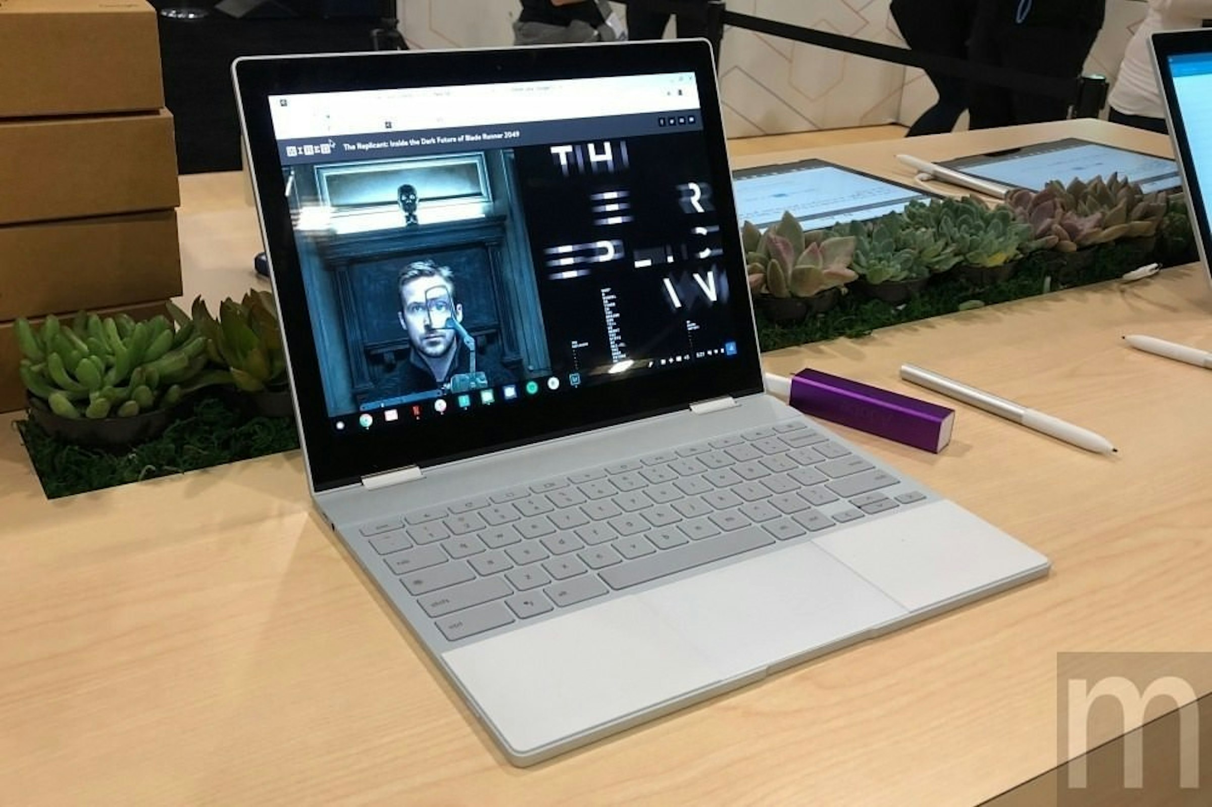 是新款Pixelbook 2可能採更小機身設計，搭載Wear OS的新款Pixel手錶將同步亮相這篇文章的首圖