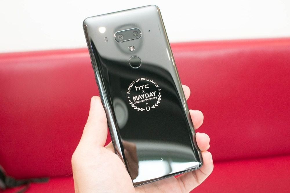 是動眼看/換上前後雙鏡頭、螢幕顯示佔比更高的HTC U12+的第14張圖
