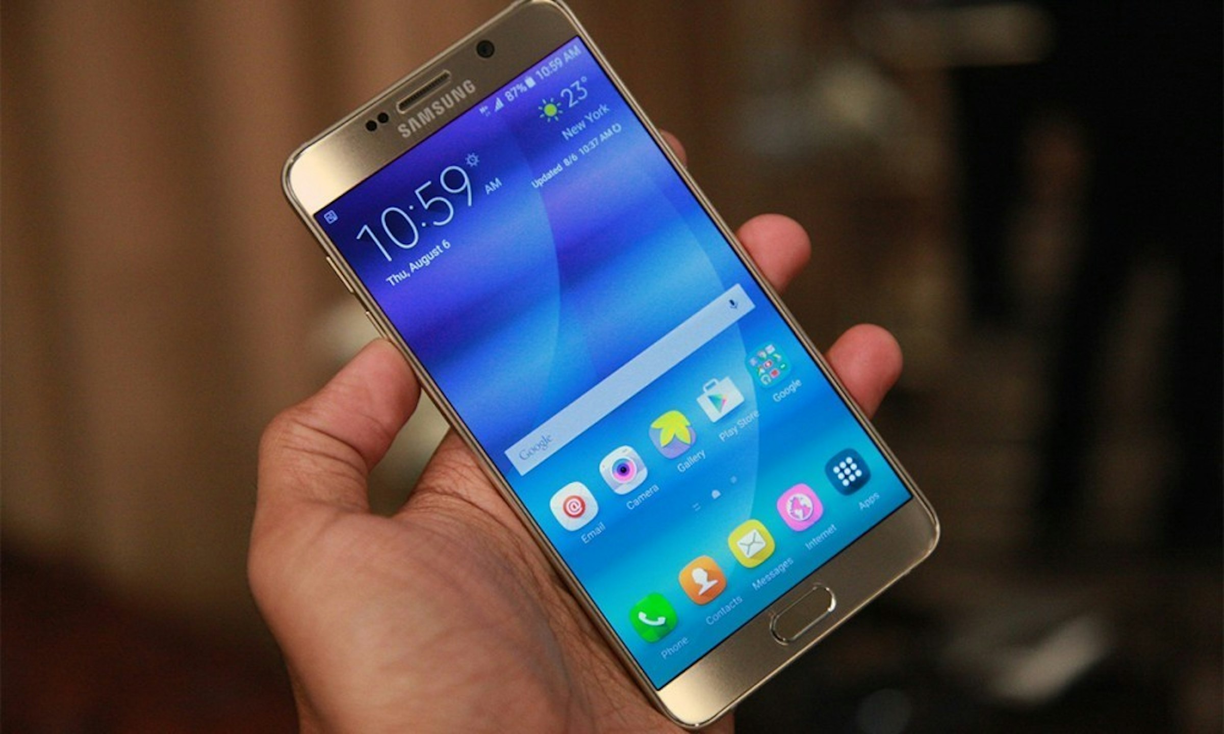 是Samsung Galaxy Note 5將於8月21日首發！外型雖精緻，實則毫無興奮點！這篇文章的首圖
