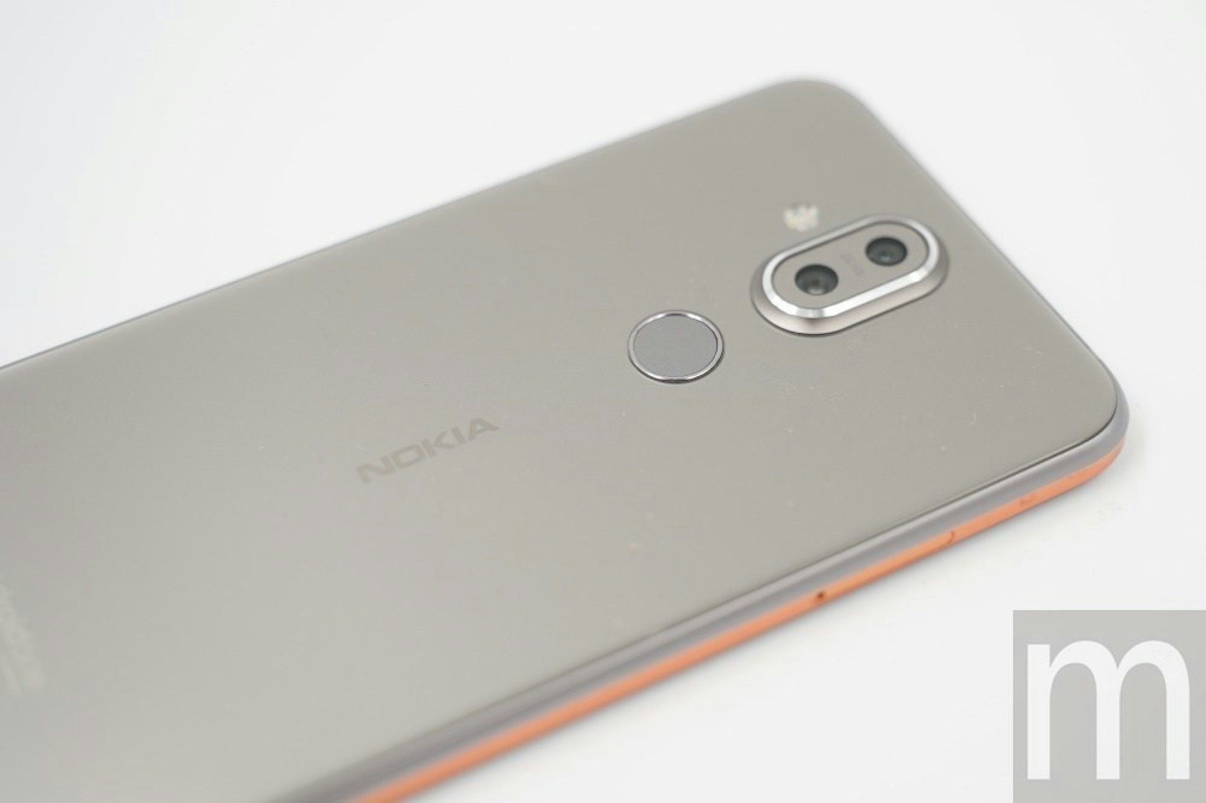 是HMD Global準備推出名為Nokia 8.2新機，導入升降鏡頭設計這篇文章的首圖