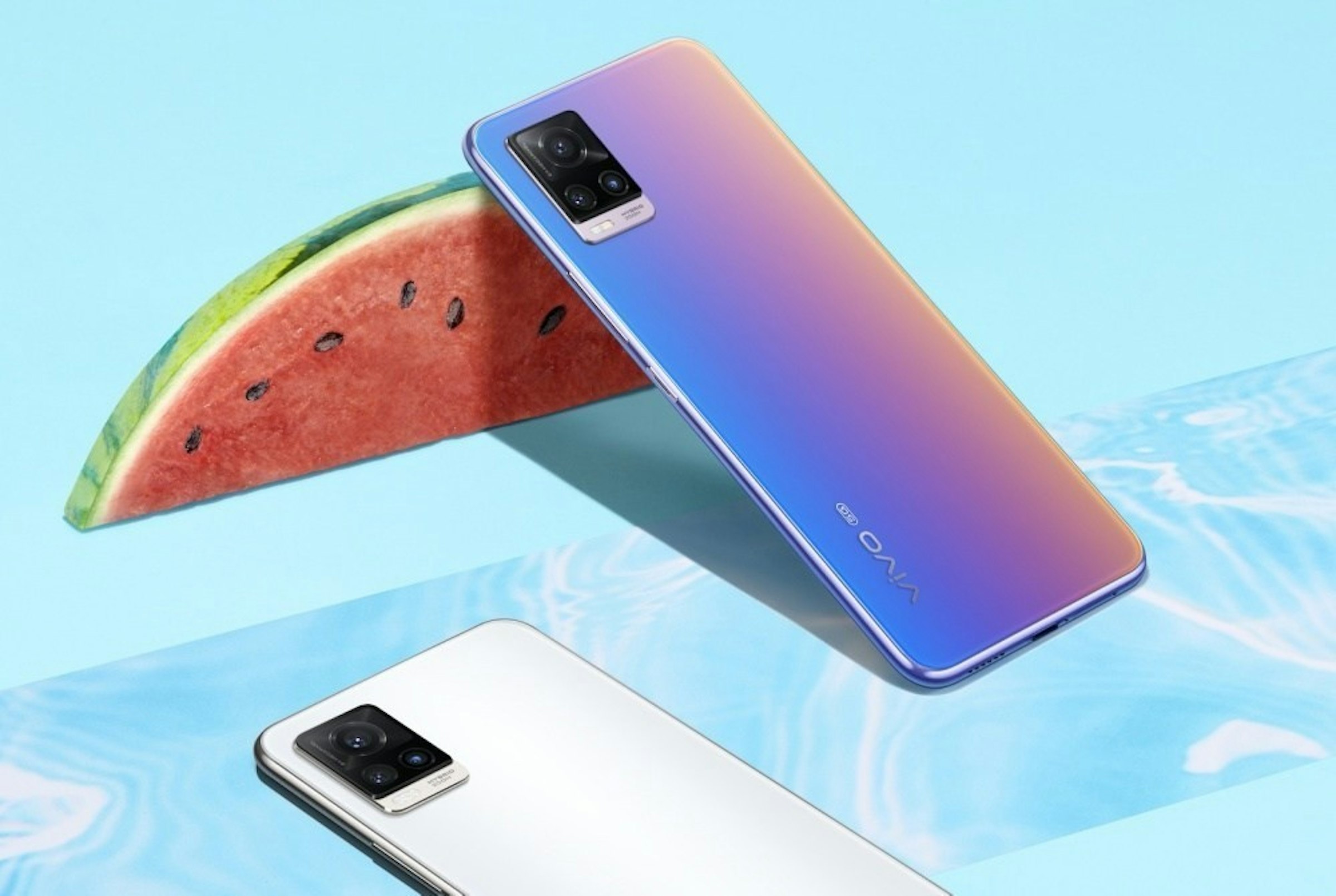 照片中跟喬治敦蛋糕有關，包含了手機、手機、功能手機、三星Galaxy S7、自拍