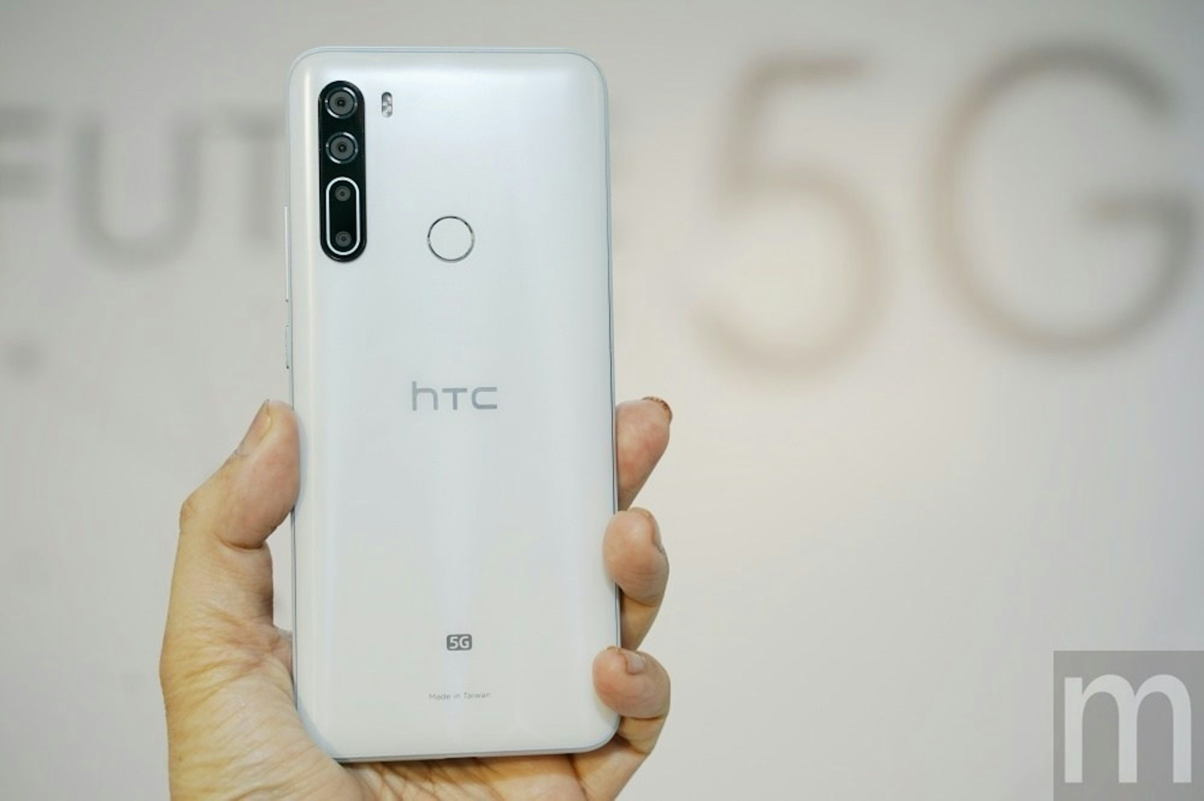 照片中提到了FUTI、5G、hTC，跟宏達電有關，包含了功能手機、功能手機、手機、產品設計、蜂窩網絡