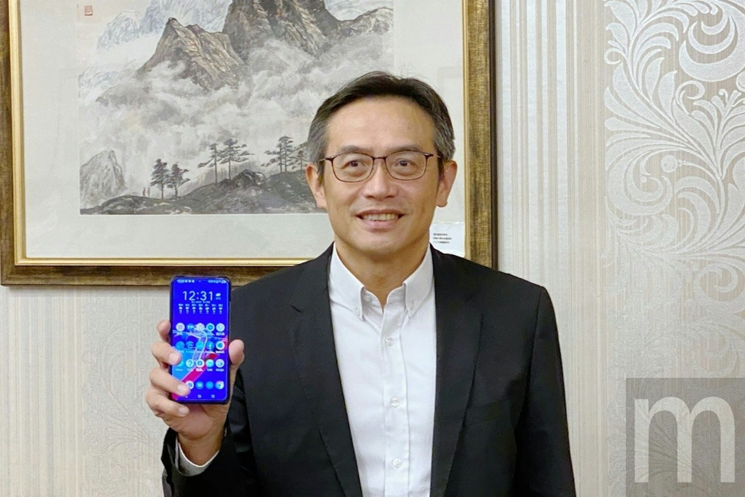 照片中提到了12:31:、m，包含了企業家、高通公司、高通金魚草、微軟公司、ARM架構