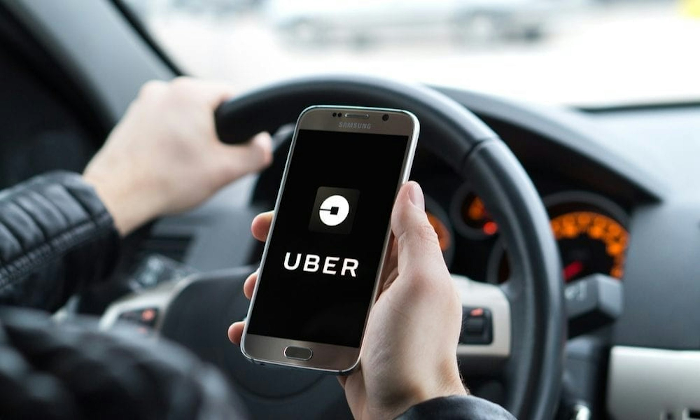 照片中提到了SAMSUNO、UBER，跟優步、優步有關，包含了超級驅動程序、優步技術公司、出租車、駕駛、Lyft