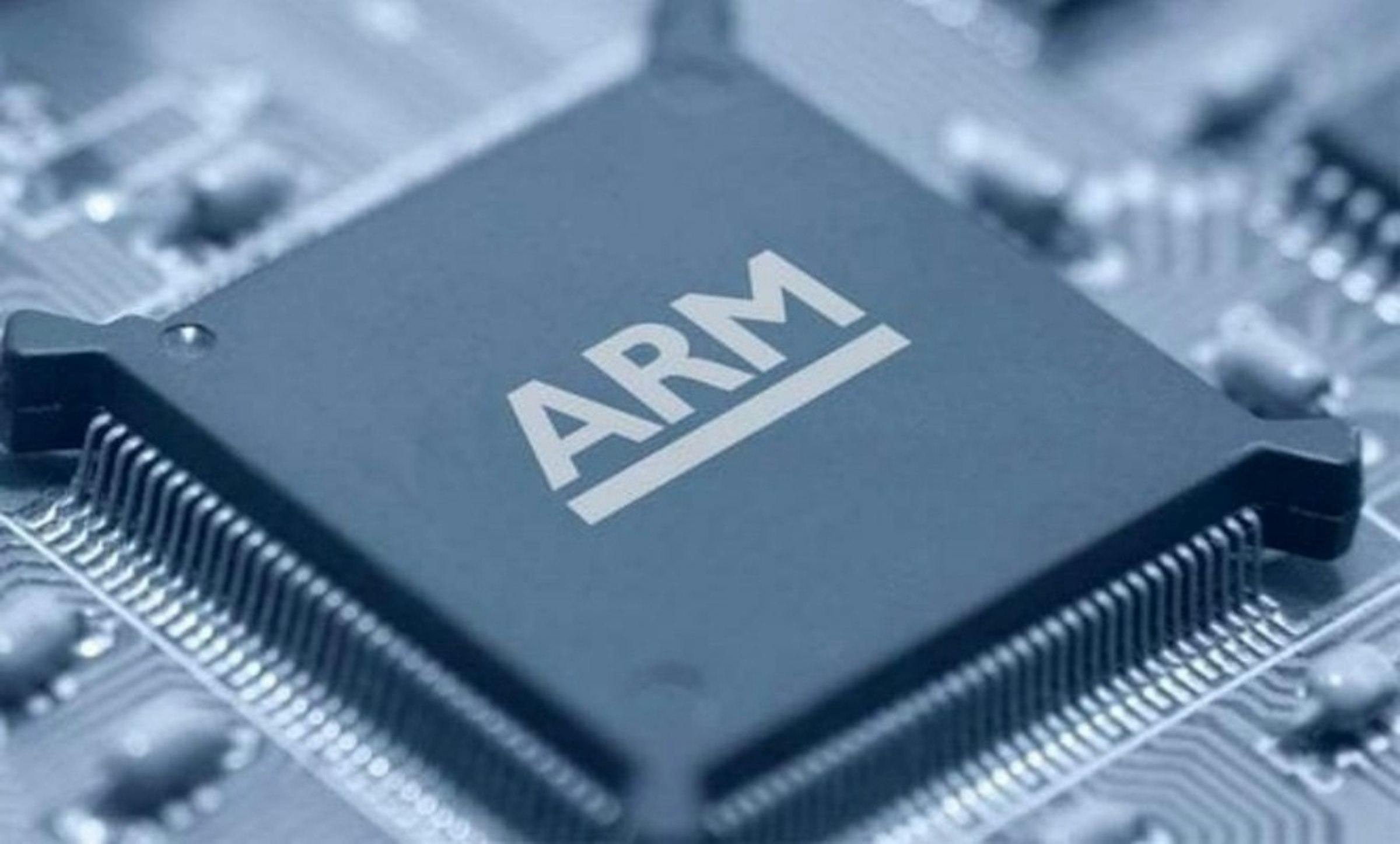 照片中提到了ARM，跟武器控股有關，包含了手臂芯片、ARM架構、中央處理器、電腦