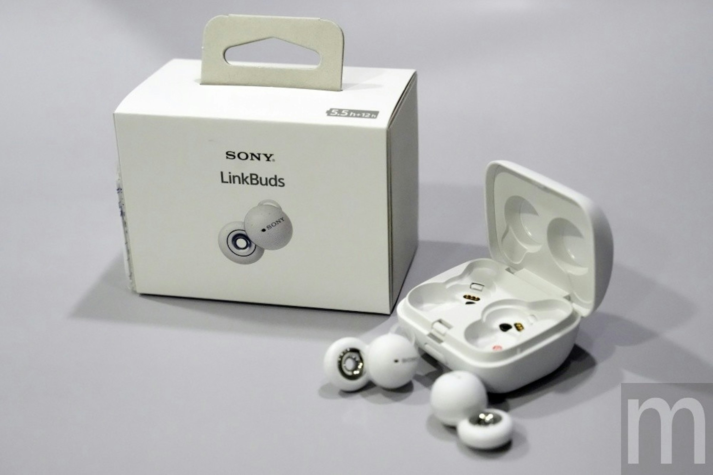 照片中提到了5.5h12、SONY.、LinkBuds，包含了電子產品、索尼 LinkBuds、馬什迪吉、索尼公司、了索尼