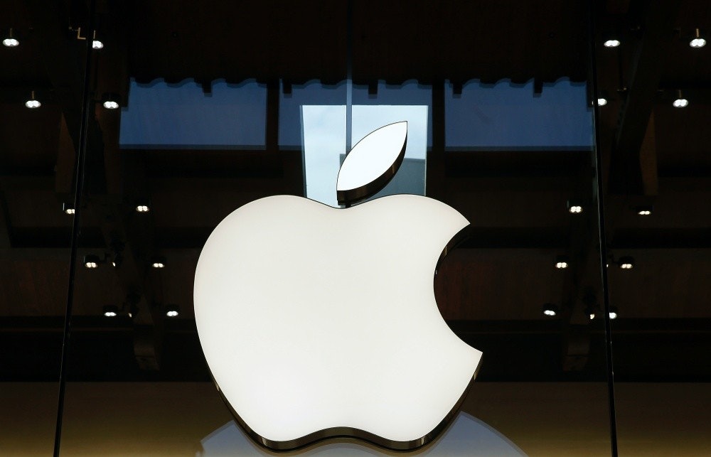 照片中跟蘋果公司。有關，包含了蘋果、蘋果、蘋果、蘋果手錶系列 7、的iPad