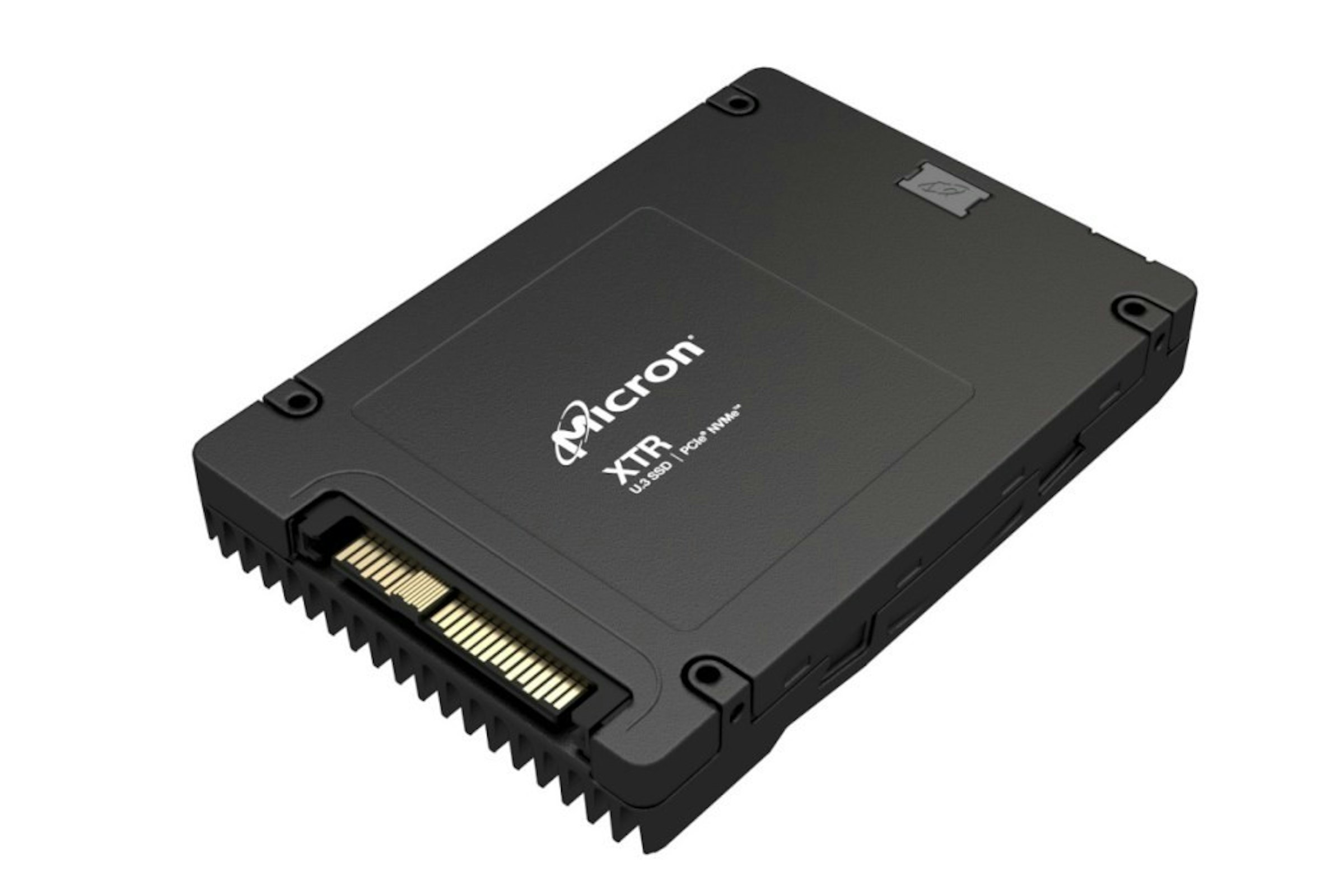 照片中提到了Micron、XTR、U3 SSD PCIe NVMe，包含了美光 7450 pro、美光 7450 PRO 固態硬盤 MTFDKCC、美光、固態硬盤、NVM Express