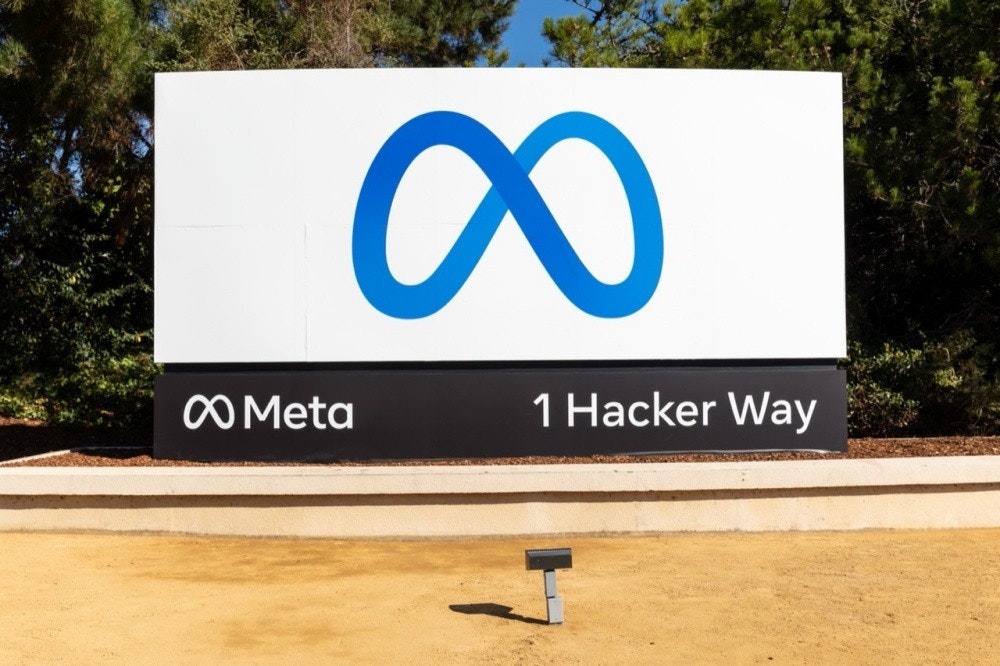 照片中提到了∞、∞ Meta、1 Hacker Way,跟Dfinity有關,包含了facebook zmienia nazwe、元、元界、地平線世界、社交媒體