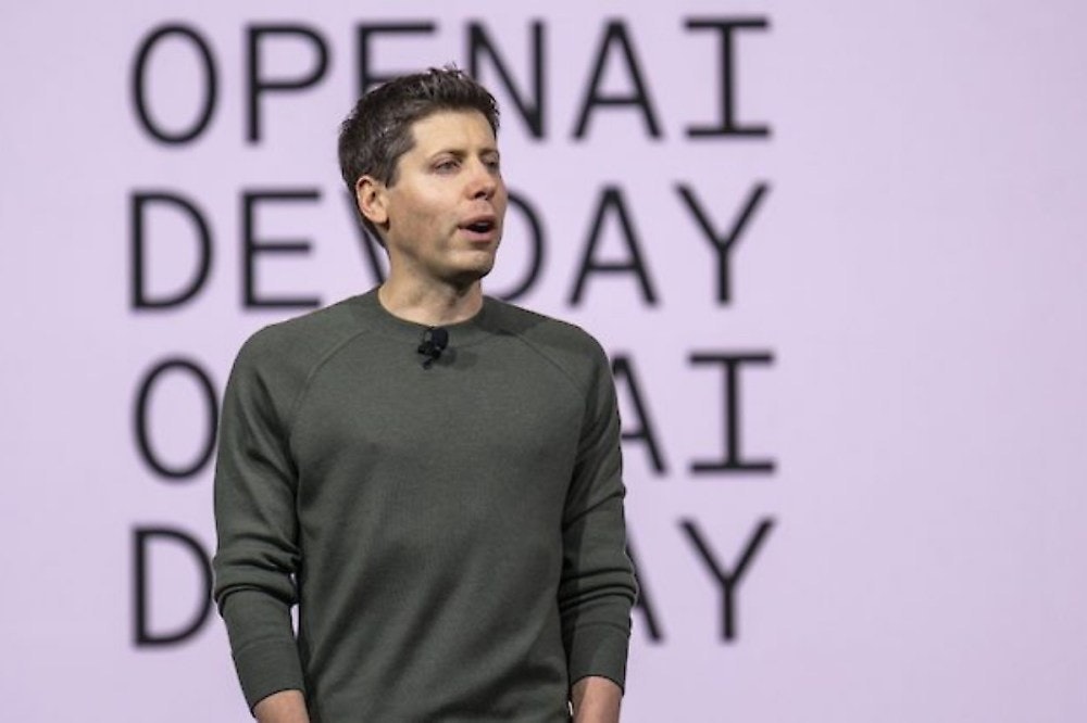 照片中提到了OPENAI、DE DAY、AI,包含了T卹、伊利亞·蘇茨克維爾、開放AI、人工智能、GPT-4