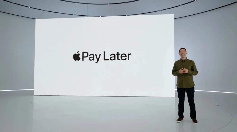 照片中提到了*Pay Later，包含了蘋果將在自己的資產負債表上為以後的貸款提供資金、全球開發者大會、蘋果支付、現在購買，稍後付款、蘋果