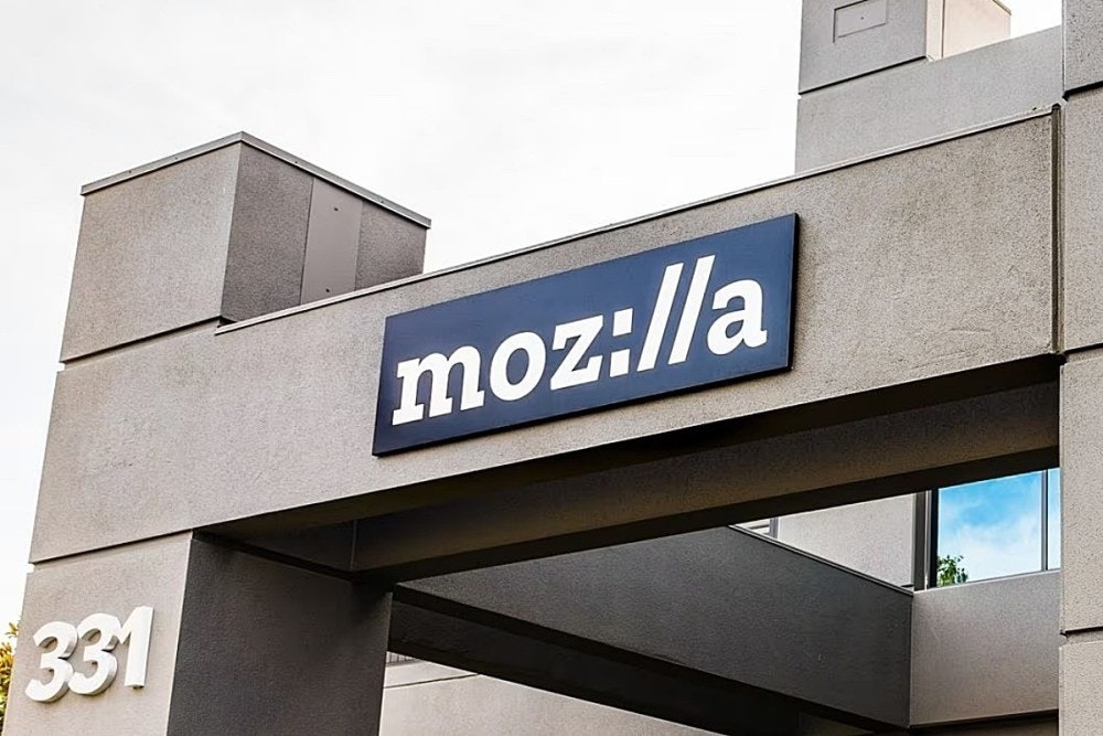 照片中提到了331、moz://a,跟Mozilla公司有關,包含了建築、股票攝影、Mozilla基金會、圖片、山頂風光