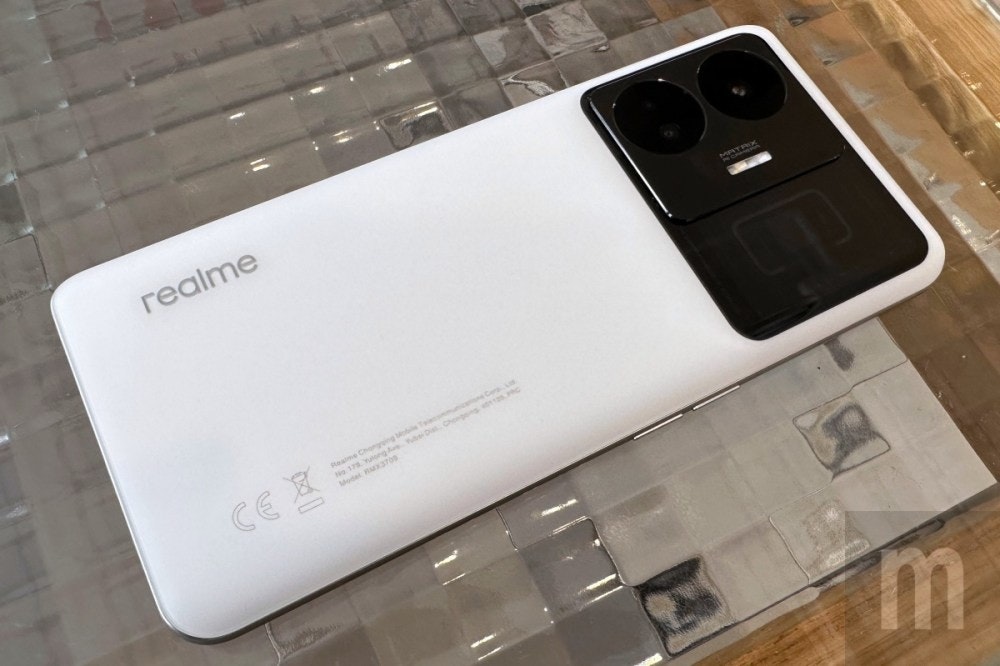 照片中提到了realme、CE X、A,跟麥當勞有關,包含了手機、馬什迪吉、高通公司、蘋果、諾基亞 T21