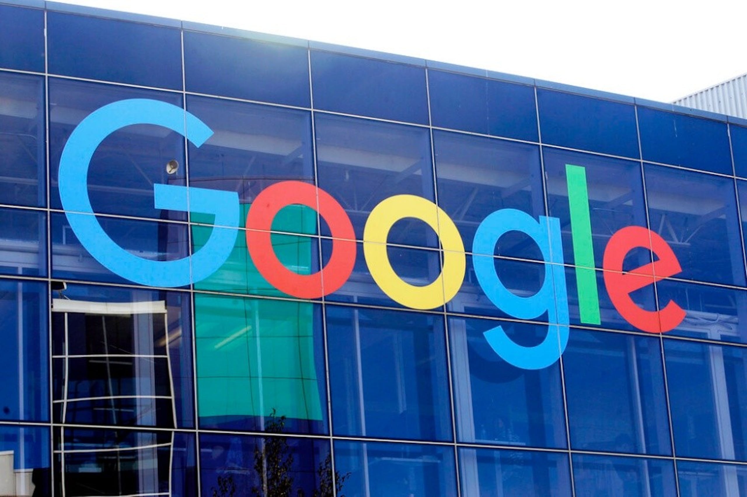照片中提到了Google,跟谷歌有關,包含了谷歌美國、美國、谷歌搜索、搜索引擎