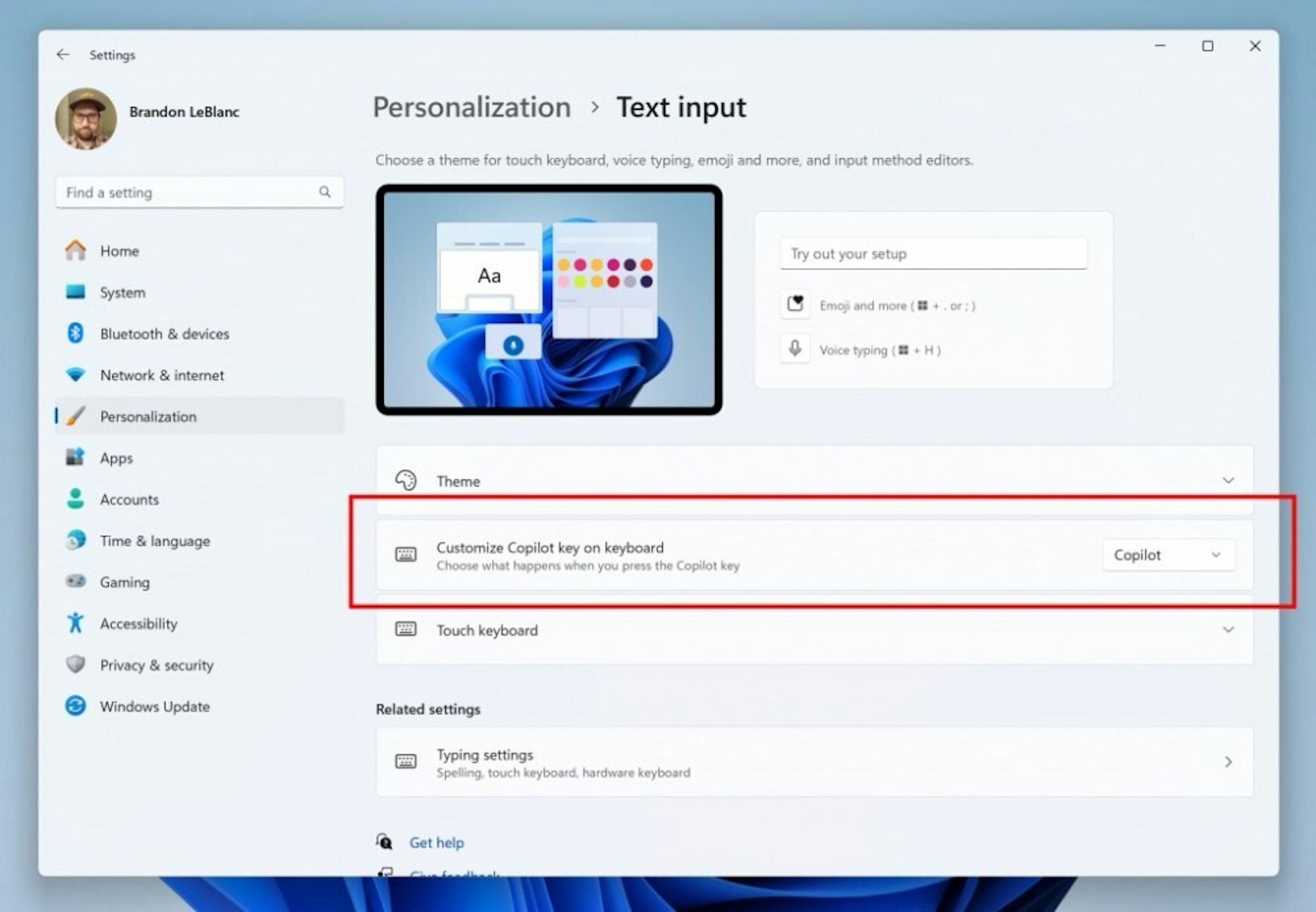 照片中提到了← Settings、Brandon LeBlanc、Personalization > Text input，包含了屏幕截圖、計算機程序、電腦、屏幕截圖、操作系統