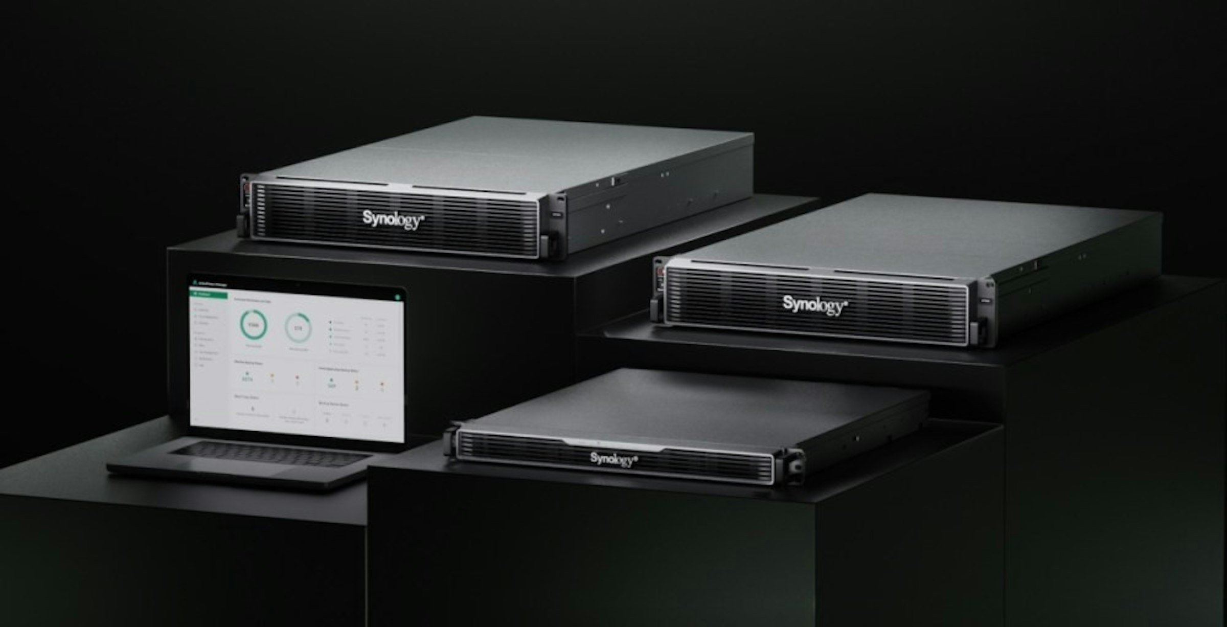 照片中提到了H、Synology、Synology，跟協同學、協同學有關，包含了數據、電腦硬件、電腦電器