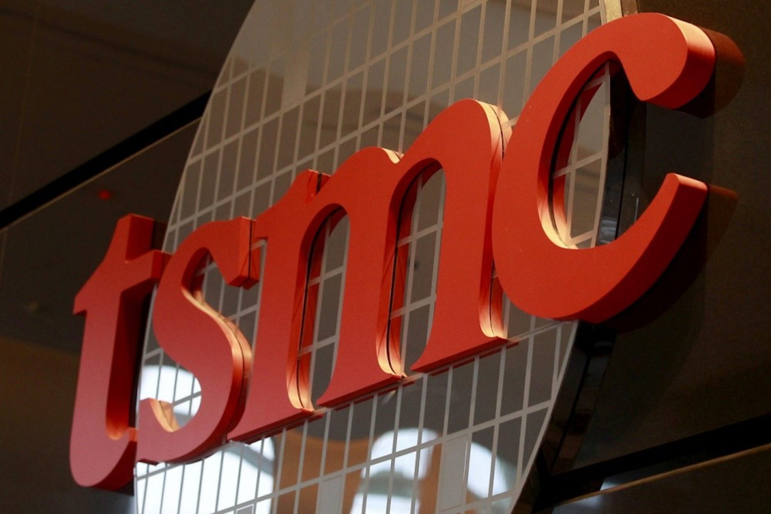 Taiwan semiconductor. Фабрика TSMC. TSMC завод. Штаб квартира TSMC. TSMC компании Тайваня.