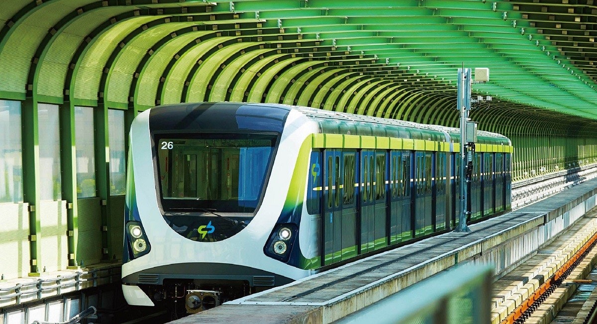 照片中提到了26，包含了台中捷運試營運、台中地鐵、快速運輸、綠線、台北地鐵