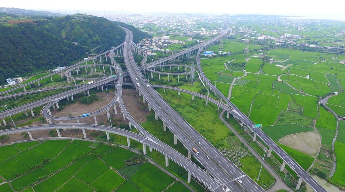 2025春節過年交通管制懶人包:高速公路高乘載、國道省道易壅塞路段、替代道路、即時路況查詢 - Cool3c
