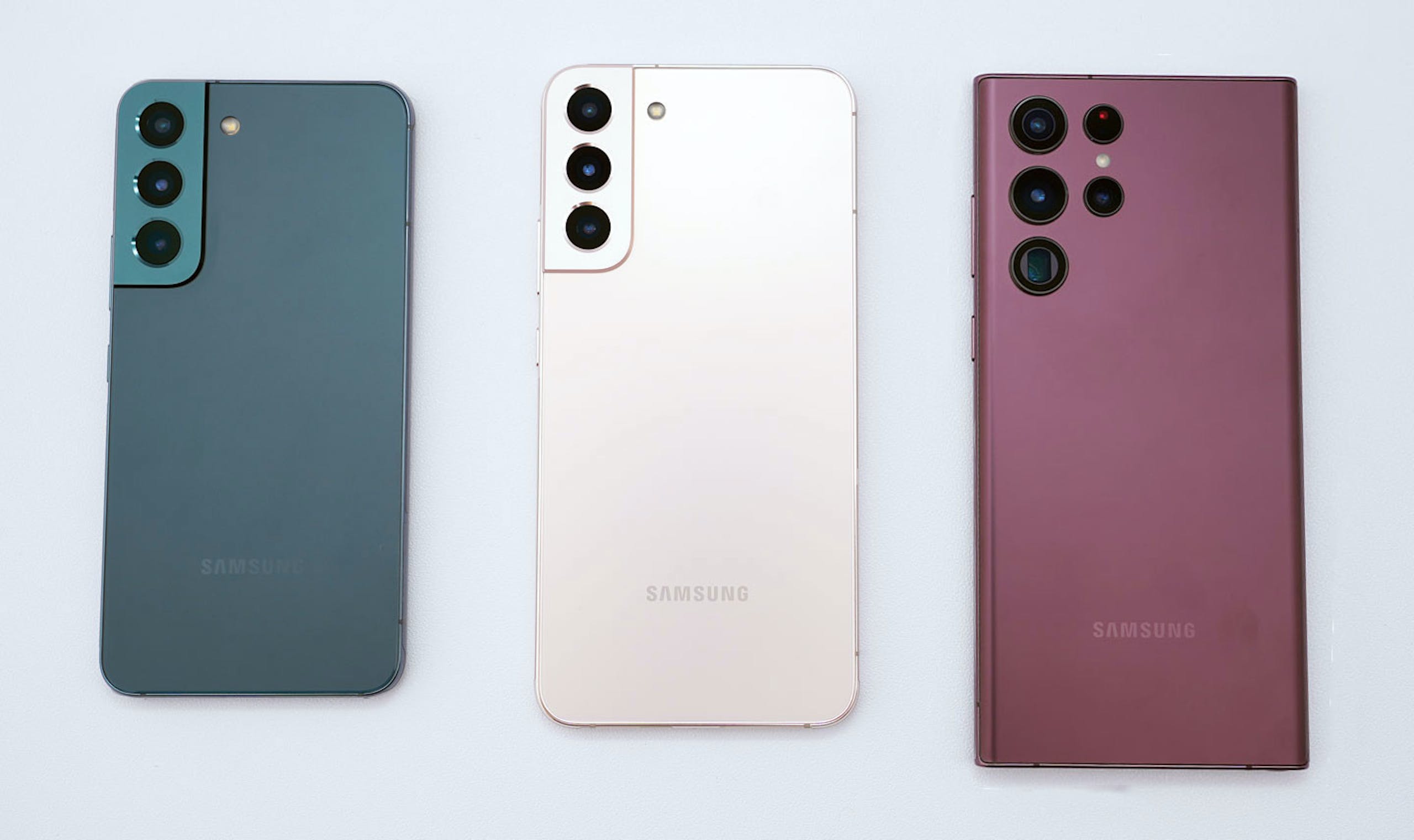 照片中提到了SAMSUNG、SAMSUNG、SAMSUNG，包含了功能手機、三星蓋樂世 S22、三星Galaxy S8、三星Galaxy S9、三星