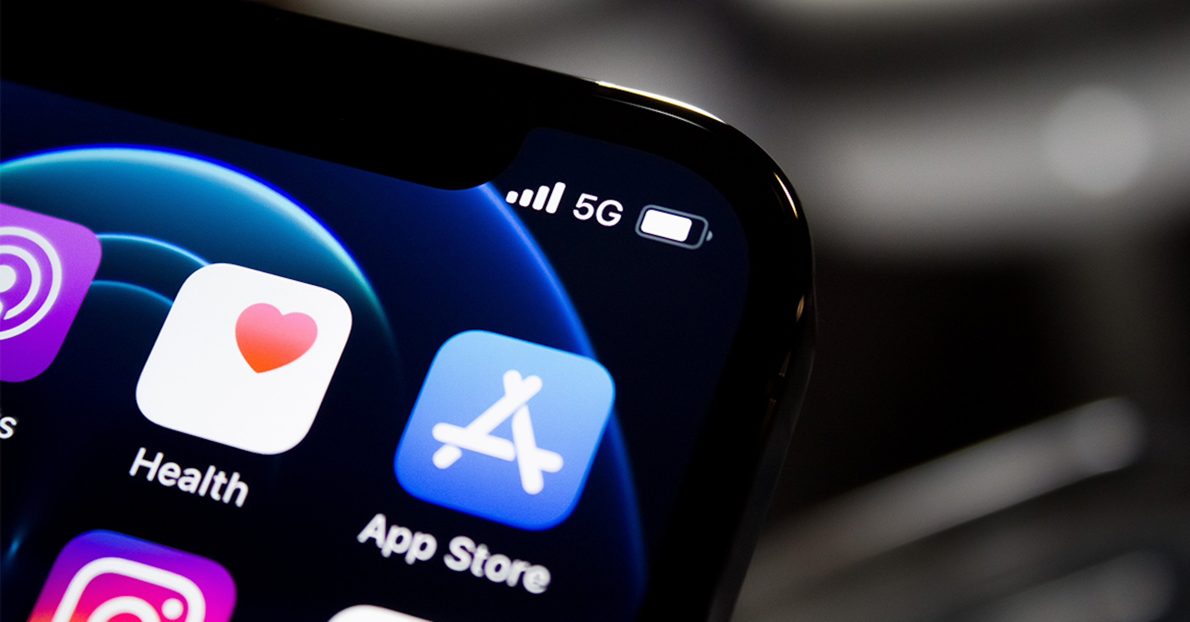 照片中提到了ll 5G、Health、App Store，跟開放大學、頭有關，包含了未註入的應用程序、移動應用、未註射、應用商店、應用商店