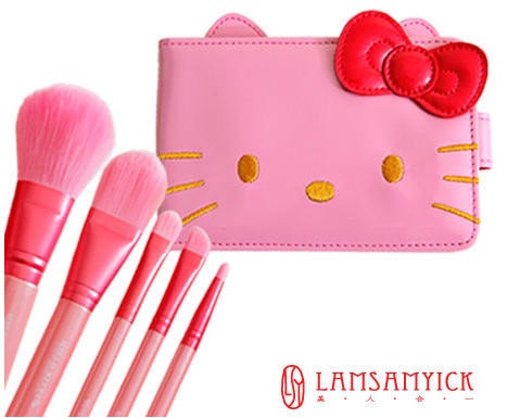 是好威風的林三益 HELLO KITTY 彩妝刷具組這篇文章的首圖
