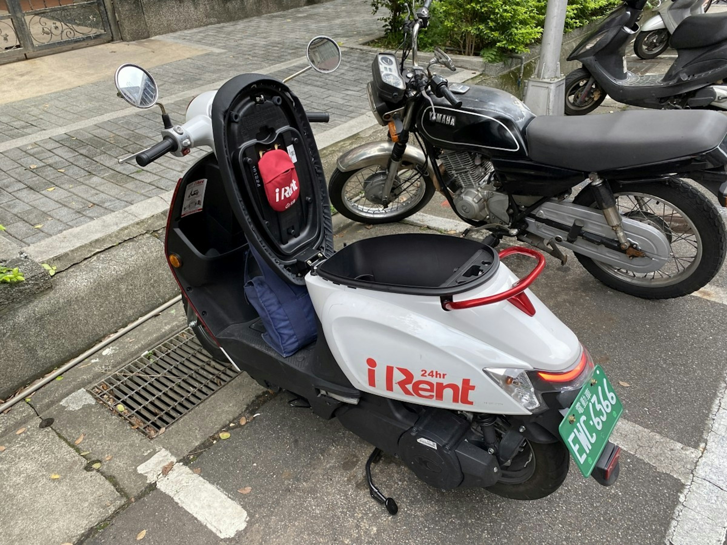 Irent App自助租車超快速 24h智慧行動租車 上班族必備irent共享汽機車服務 短租車推薦 使用心得評價 莊董的生活情報讚 痞客邦