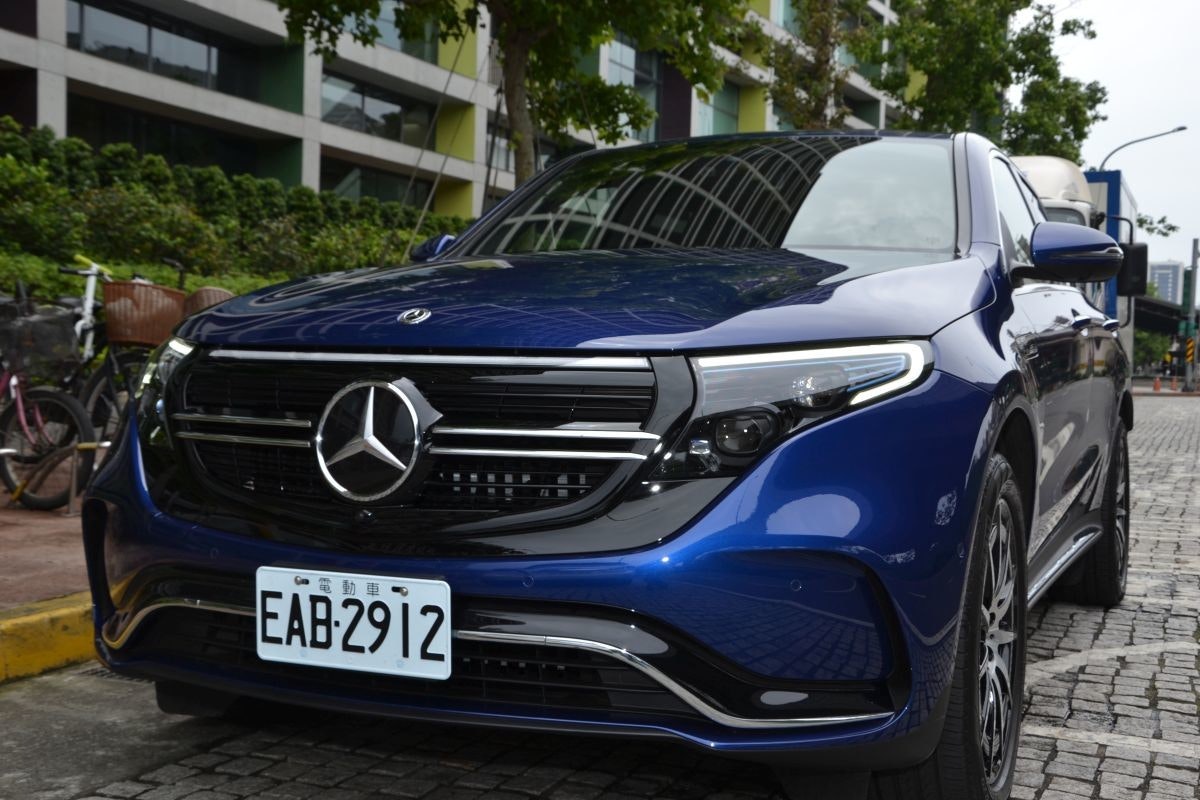 照片中提到了G電動車-、EAB 2912,跟梅賽德斯·奔馳有關,包含了豪華車、奔馳GLE、奔馳GLS、汽車、中型車
