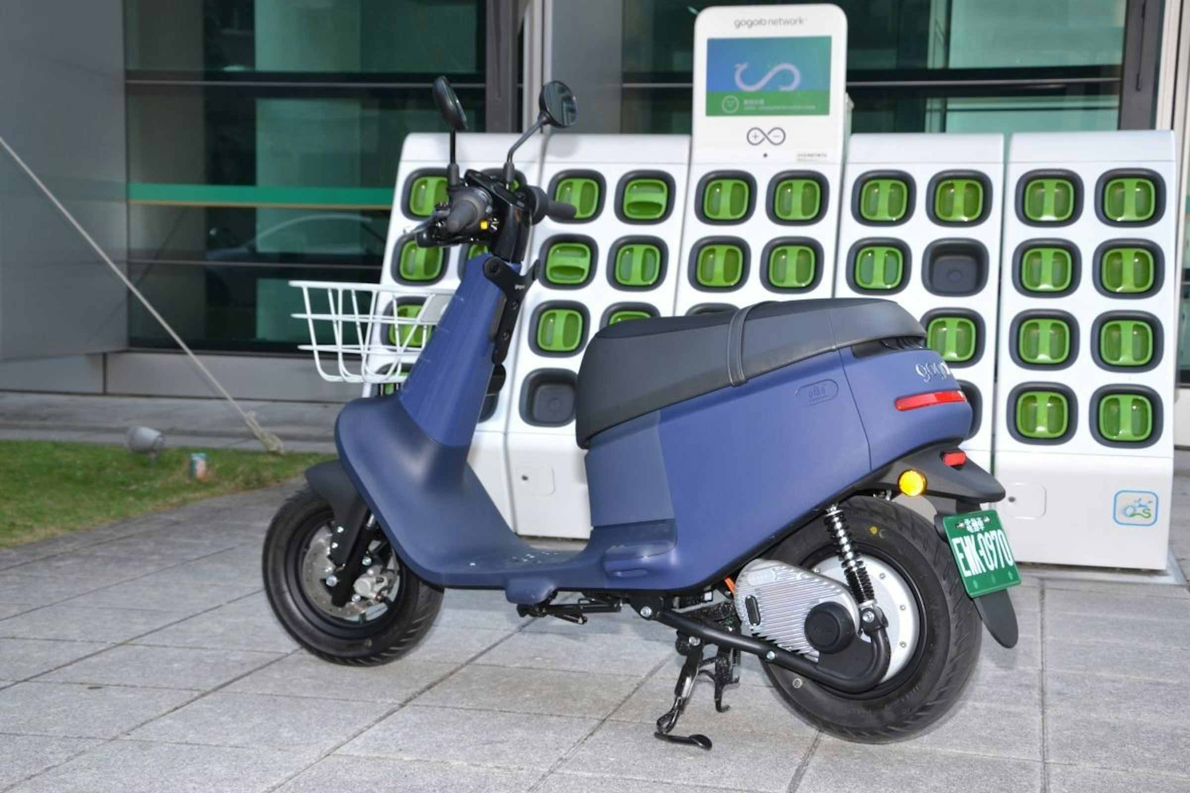 Gogoro Viva 到底能不能當買菜車 時速53 公里 菜籃1550 元 實際去市場買一趟 機車 153427 Cool3c