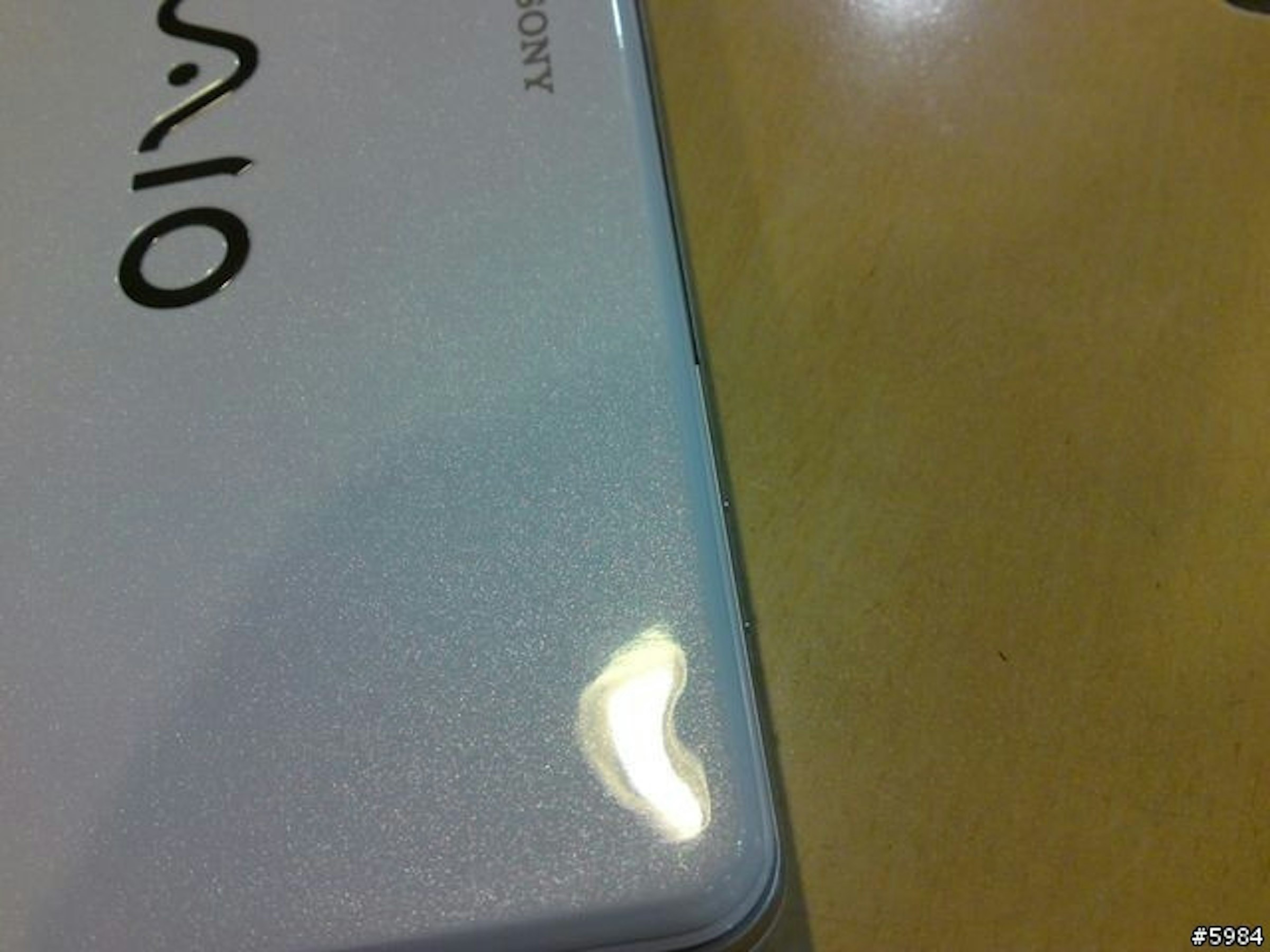 是VAIO P小筆電上蓋組裝外觀的小缺憾這篇文章的首圖