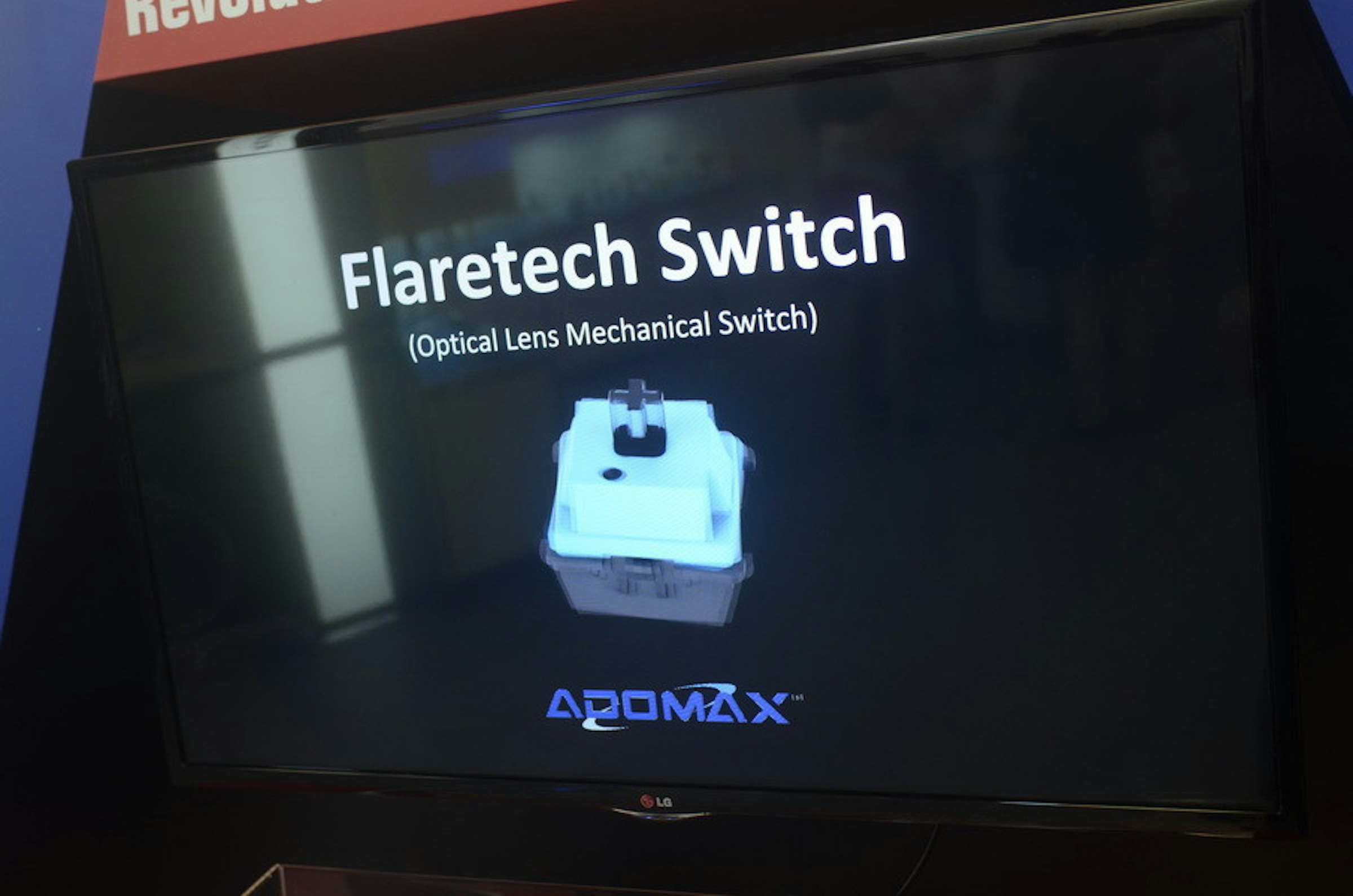 是Computex 2015： 無獨有偶，機械式鍵盤「軸」的變革不只一家，ADOMAX也以光感應的方式來觸發鍵盤訊號這篇文章的首圖