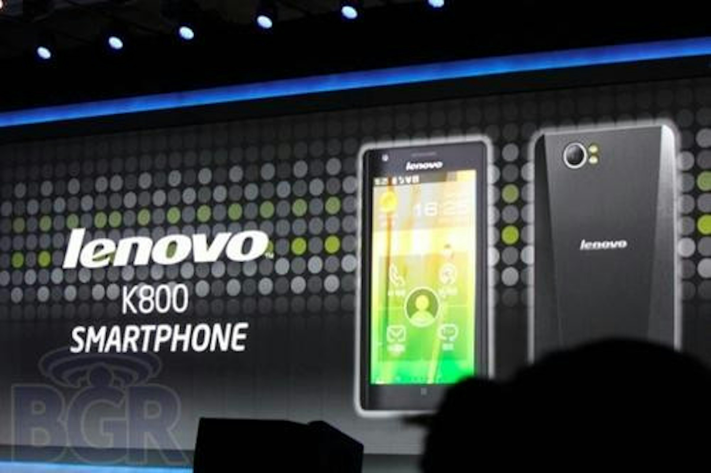 是Lenovo K800將推出基於Intel處理器的手機這篇文章的首圖