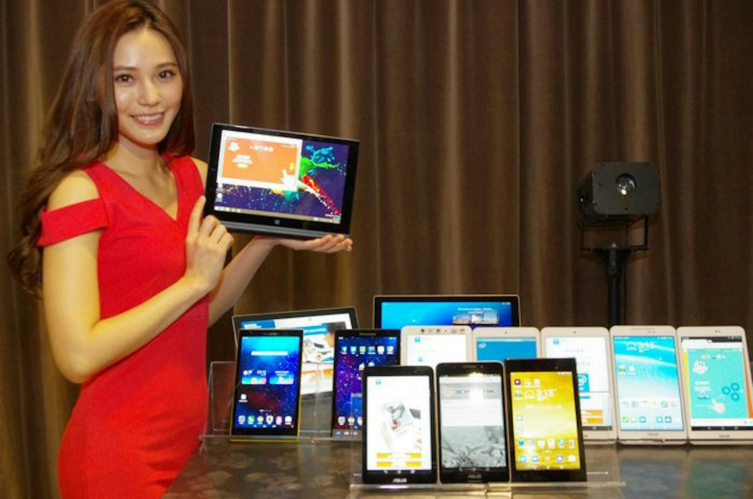 是搶於資訊月前， Intel 針對新款平板舉辦技術說明與新品體驗活動這篇文章的首圖