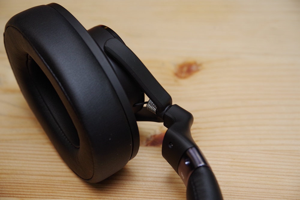 Headphones, , , High-resolution audio, Loudspeaker, Sound, Sony Corporation, 癮科技, ThinkPad X1 Carbon, Ear, headphones, headphones, electronic device, audio equipment, technology, audio, product, headset