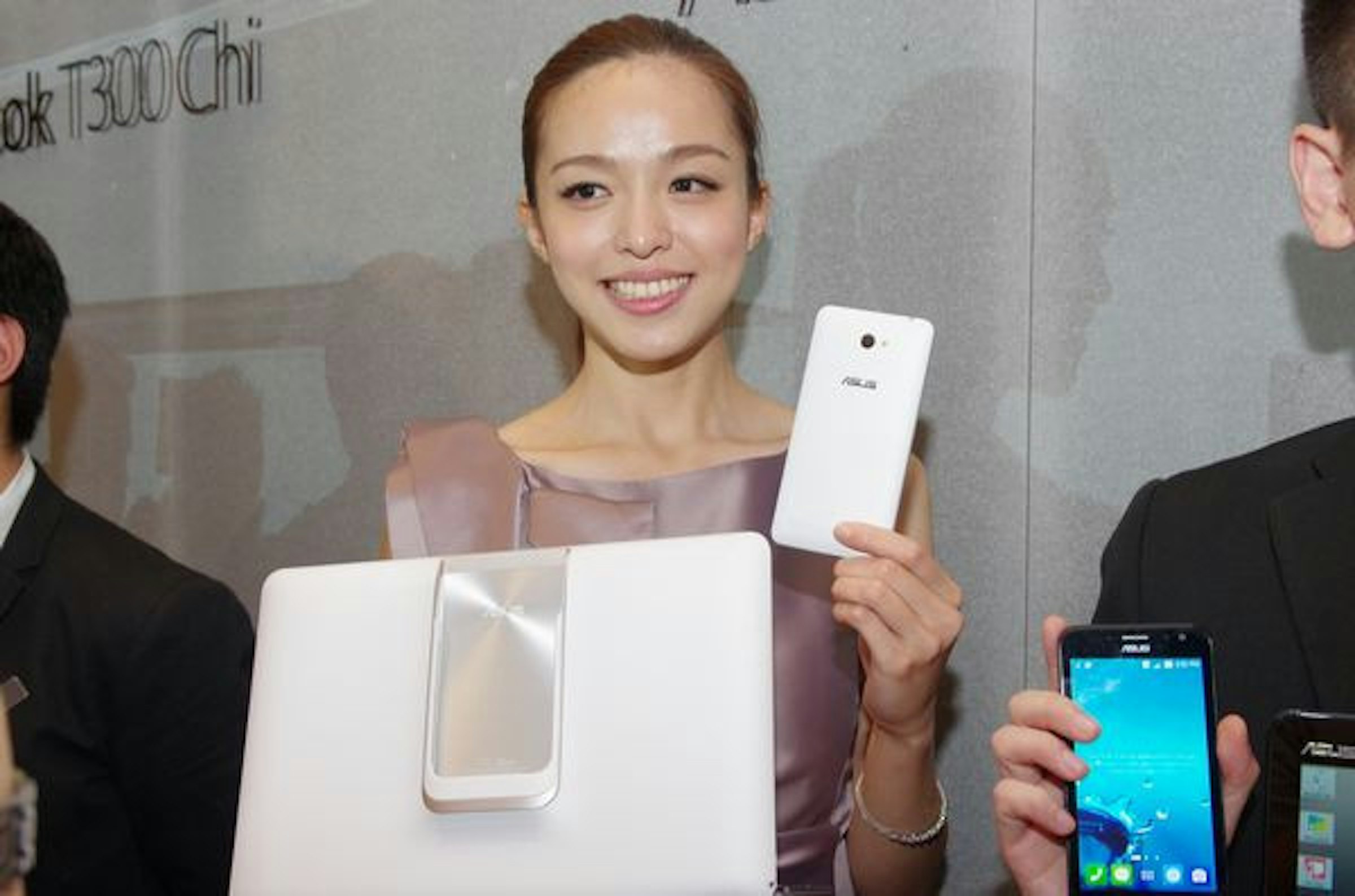是Computex 2014 ：華碩展前記者會新品介紹、 Transformer Book V 篇這篇文章的首圖