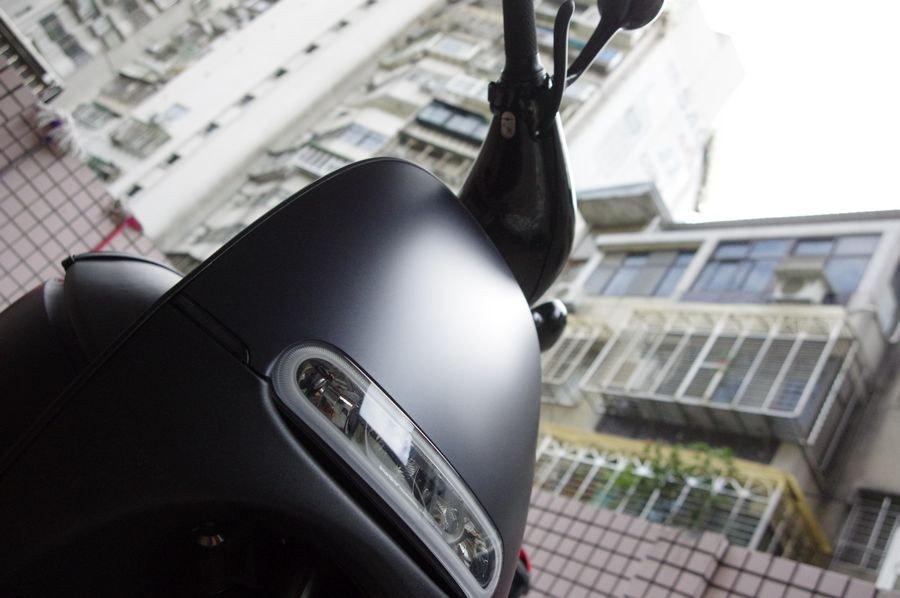 是熱血玩樂派,加速更快、操控升級的 Gogoro S 動手玩這篇文章的首圖