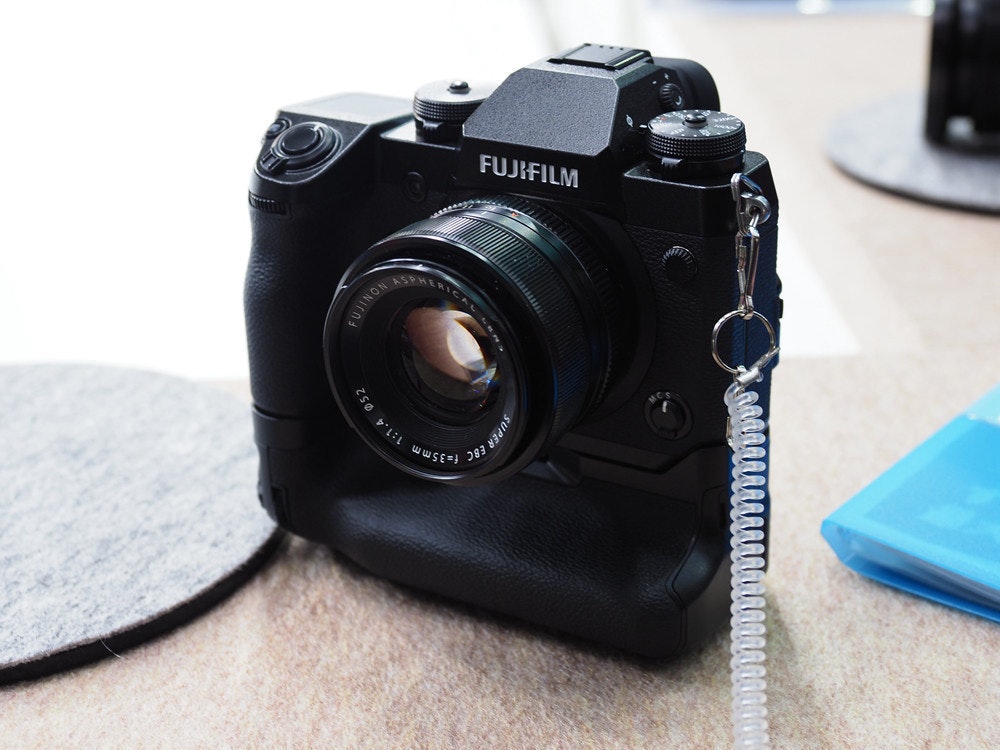 Camera, Camera lens, Single-lens reflex camera, Photography, Fujifilm X-T2, Digital SLR, , Mirrorless interchangeable-lens camera, Fujifilm, APS-C, camera lens, digital camera, camera, cameras & optics, single lens reflex camera, camera lens, digital slr, photography, camera accessory, product, product