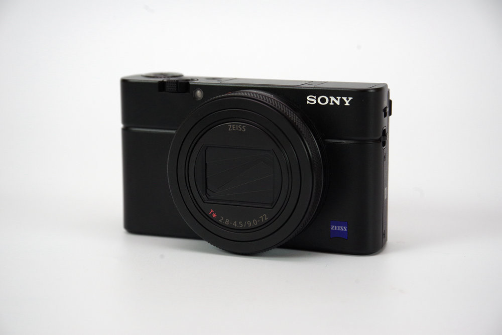 焦段更全能且終於加入觸控螢幕的極限口袋機， Sony RX100 VI 動手玩