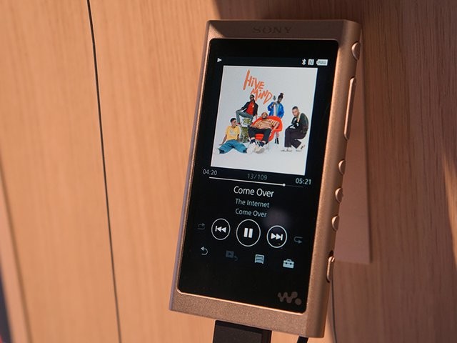 Sony 在IFA 展出Walkman A50 ，標榜趨近ZX300 的鋁框體並且具備藍牙
