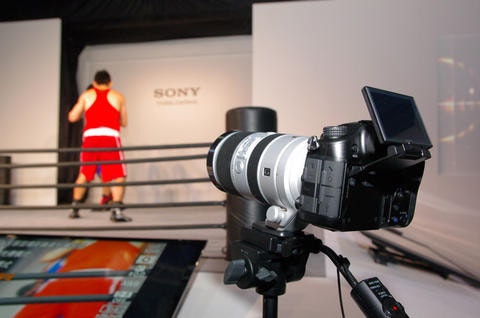 是因應日本趨勢， Sony 傳將於 2016 年推出設計近似 A99 的可 8K 錄影機型 這篇文章的首圖