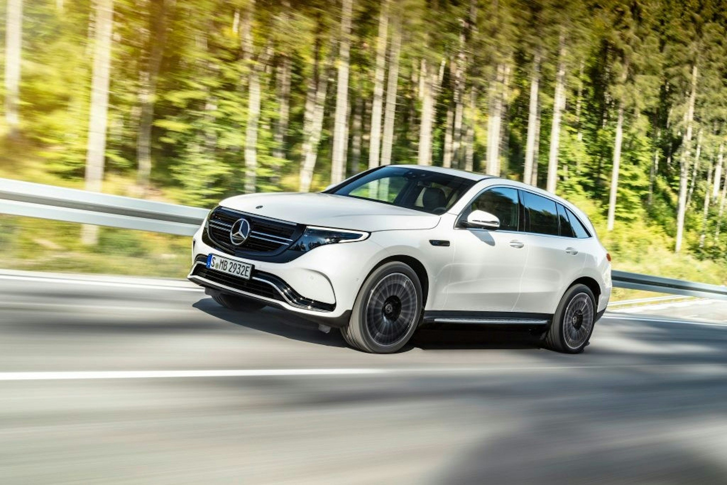 Mercedes-Benz GLK-Class, Car, Mercedes-Benz, Luxury vehicle, Mercedes-Benz M-Class, Electric vehicle, Mercedes-Benz, Electric car, , Mercedes-Benz EQC, personal luxury car, car, motor vehicle, vehicle, luxury vehicle, personal luxury car, family car, automotive design, mid size car, sport utility vehicle, mercedes benz glk class