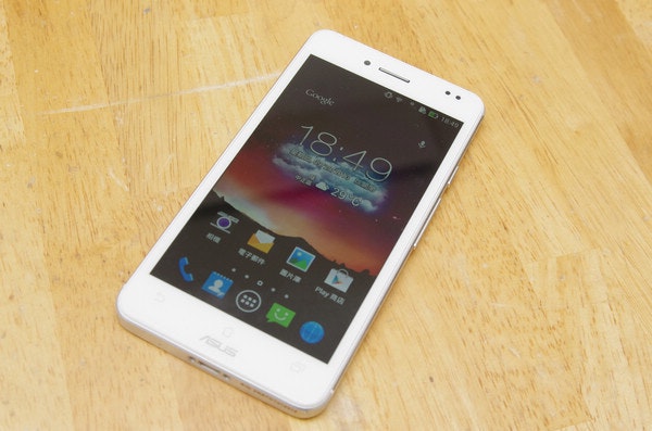 是變形手機小針美容, The New PadFone Infinity 動手玩這篇文章的首圖