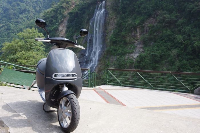 是少了些許花俏功能不過仍維持本質的都會新載具, Gogoro Lite 一週體驗這篇文章的首圖