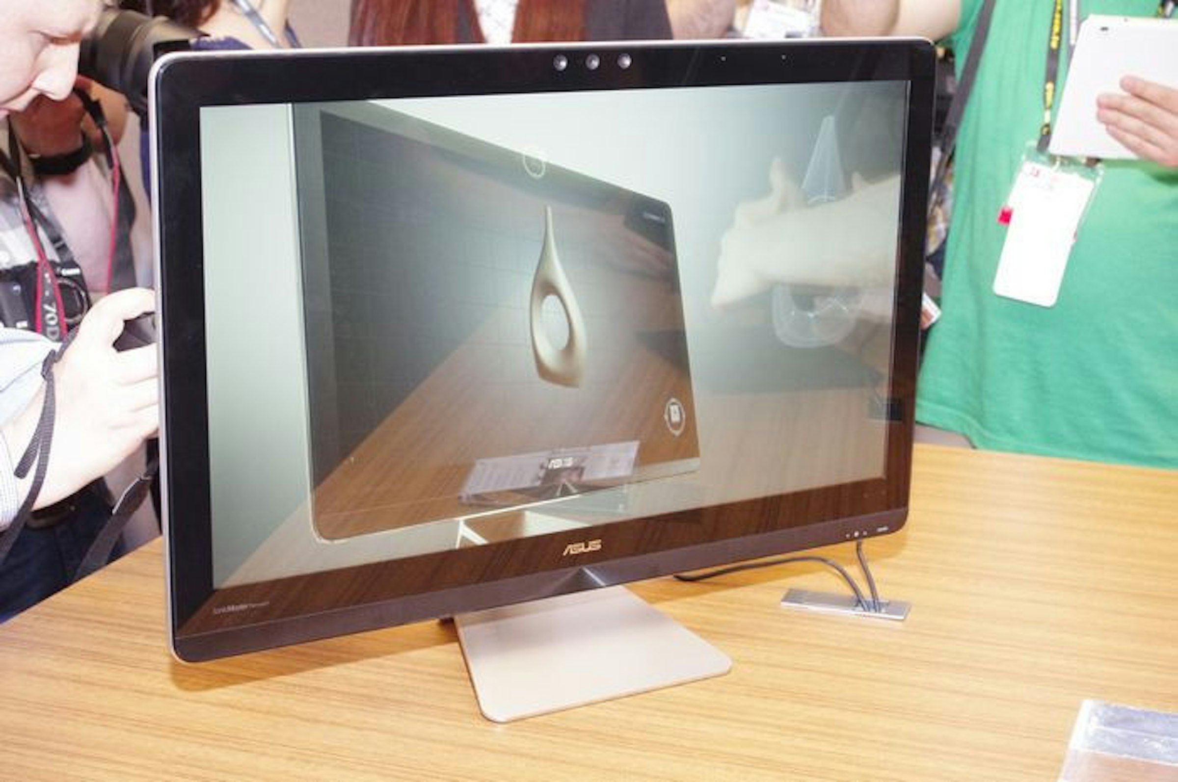 是華碩 Zen AiO Pro 正式上市，搭載第六代 Core i 處理器與 NVIDIA GTX960M 獨顯這篇文章的首圖