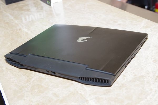 是Computex 2014 ：AORUS 發表第二款電競筆電 X3 ，重量僅 1.87 公斤並搭載 GTX 870M 與 QHD+ 螢幕這篇文章的首圖