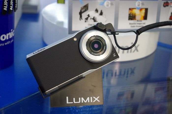 是MWC 2015 ：超強拍照手機 Panacsonic Lumix CM1 動眼看這篇文章的首圖