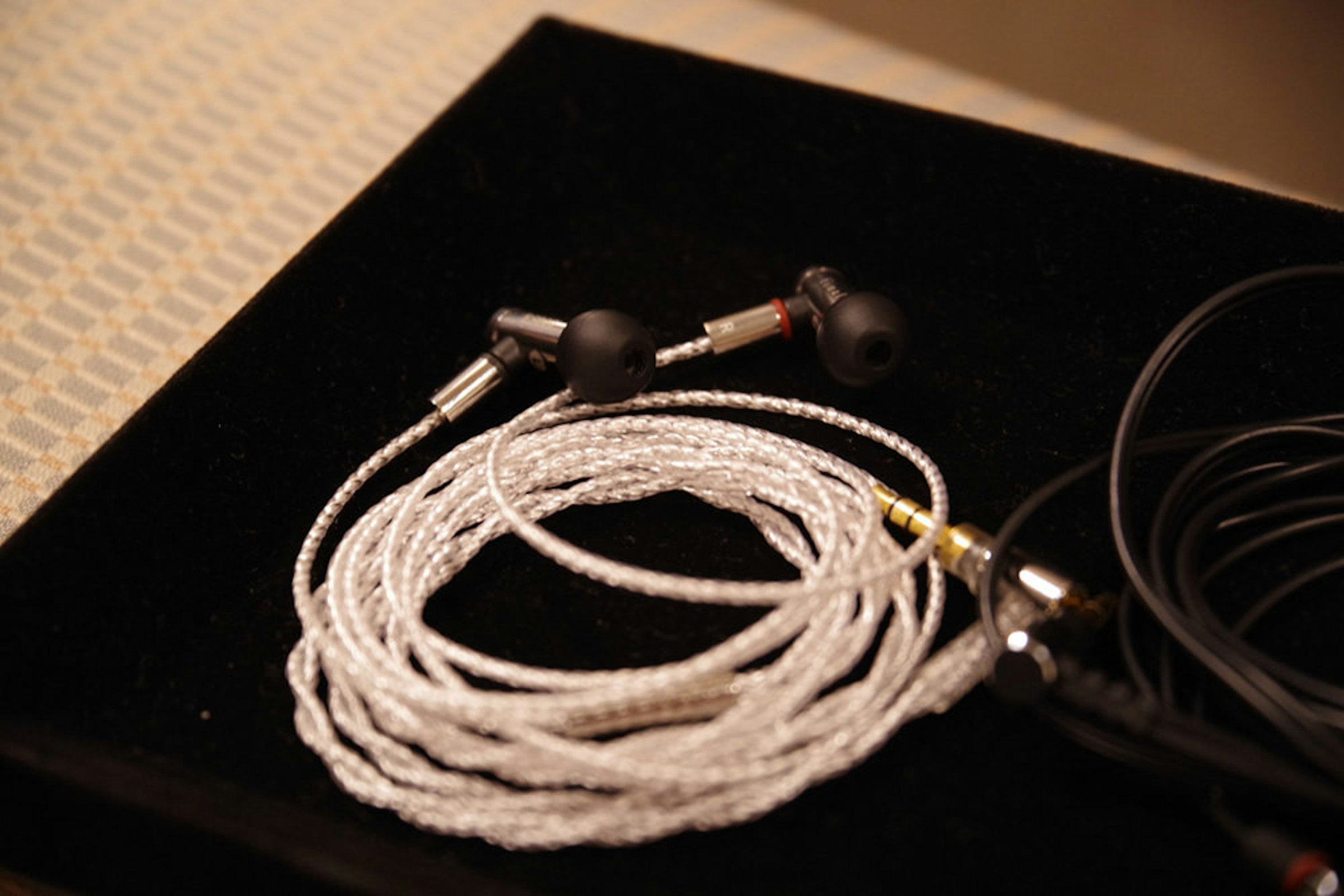 Headphones, Jewellery, jewellery, audio equipment, jewellery, fashion accessory, audio, technology, cable, headphones, electronic device, electronics accessory