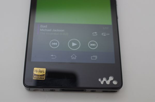 Sony 首款Hi-Res Audio Walkman ， Sony Walkman F886 動手玩(74492